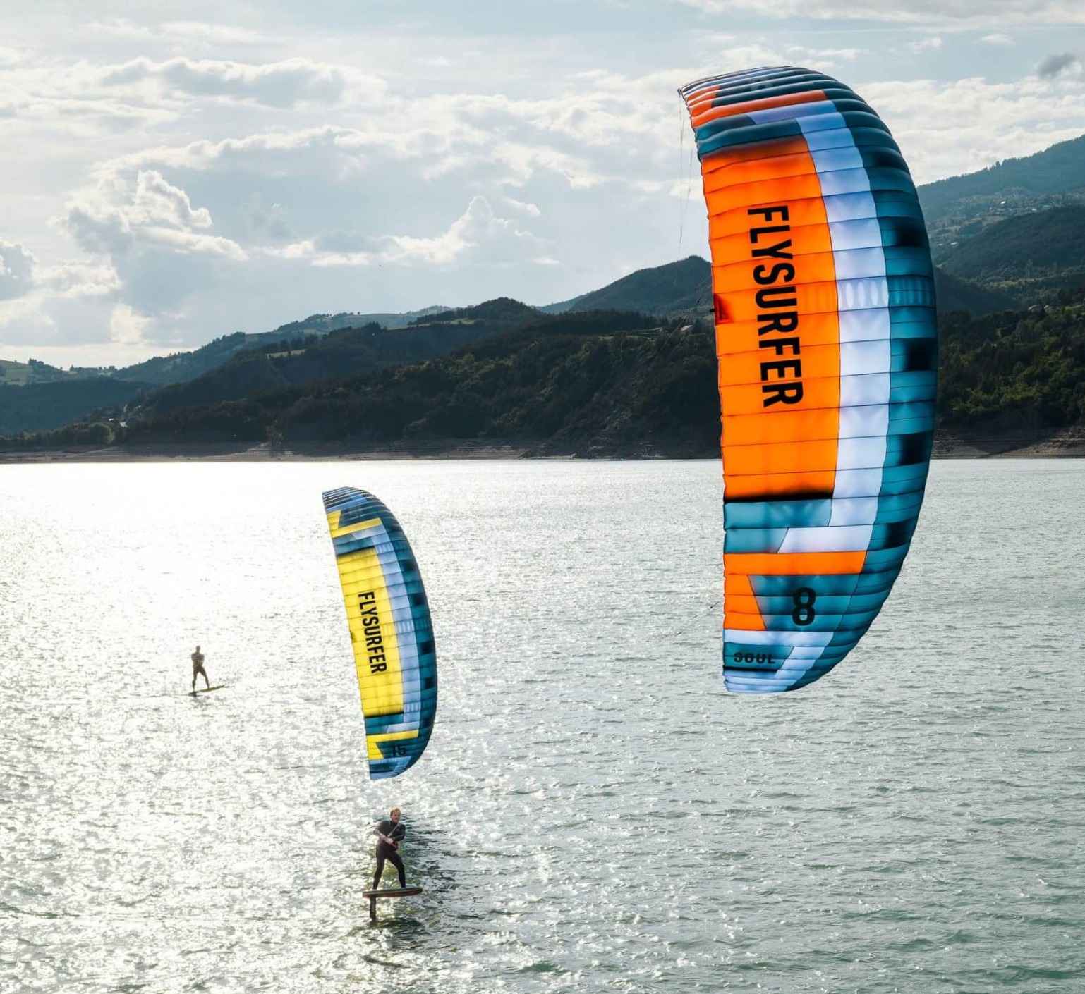 Парафойл Flysurfer Soul 3 2024 – универсальность и контроль | RUSSIAN WIND Парафойл Flysurfer Soul 3 в полете на воде для фойлинга